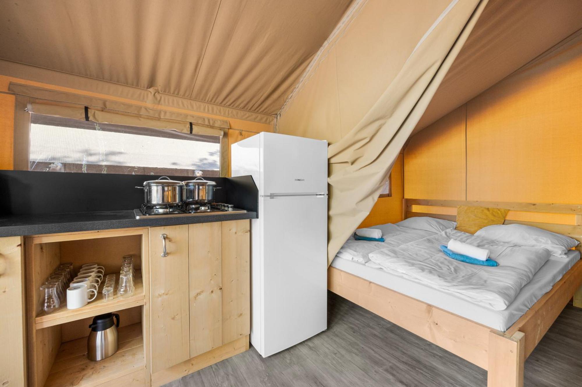 Easyatent Safari tent Lanterna Červar-Porat Kamer foto